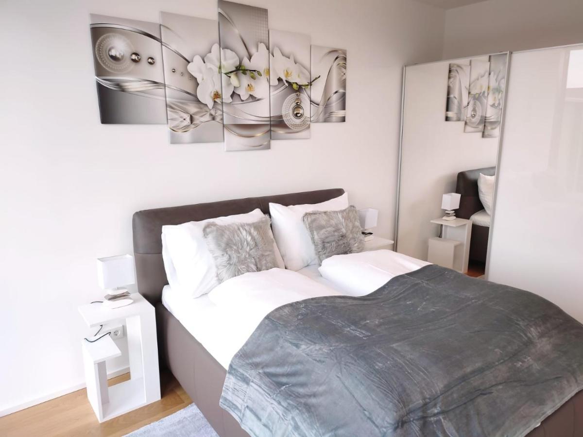 Panorama Apartment Vienna - Free Parking, Sauna & Fitness 외부 사진